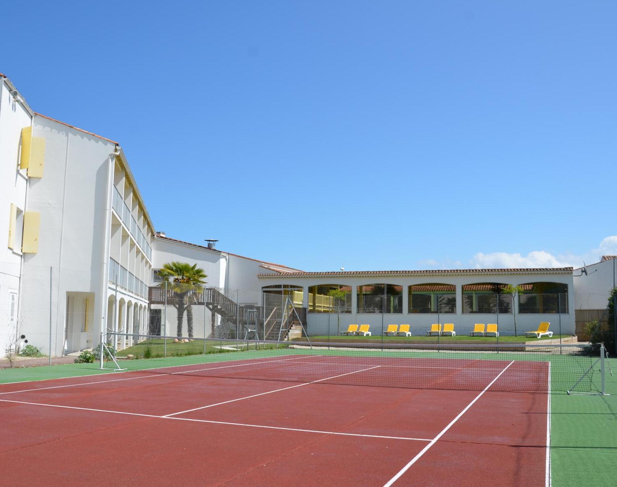 Hotel Et Spa Les Cleunes Oleron Saint-Trojan-les-Bains Exterior photo